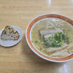 中華そば波 - 中華そば(*‘ω‘ *)