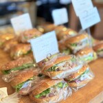 プラス ドゥ パスト - 