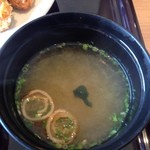 華乃家 - みそ汁、普通。