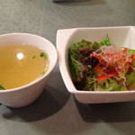 Pathisuri Paruteru - スープとサラダ