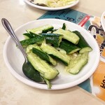 順海閣 - きゅうりの和え物。