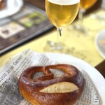 ビアホフ ガンバリウス - プレッツェル