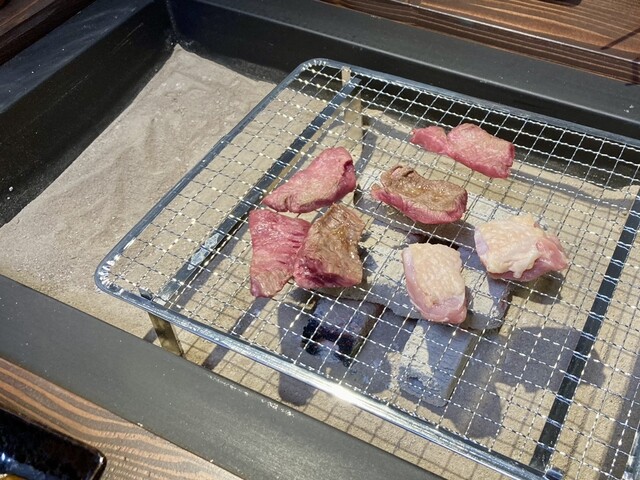 囲炉裏 酒場 火と酒 - 瓦町/居酒屋 | 食べログ