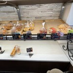 世界パン - 店頭⑤