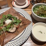 CREPERIE ALCYON TEA TABLE CAFE - 