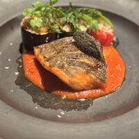 ザ タヴァン グリル＆ラウンジ - 