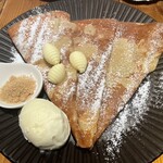 CREPERIE ALCYON TEA TABLE CAFE - 