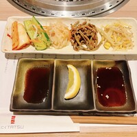 近江うし 焼肉 にくTATSU 青山本店 - 