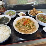 中国料理 頤和園 - イワエンセット＂青椒肉絲＂