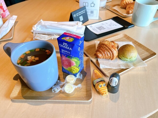 SHARE LOUNGE Kyoto photo 2