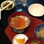 Izakaya Osanai - ハラコ飯