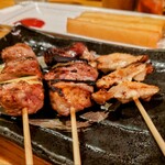 やきとり小柳 - サガリとなんこつ