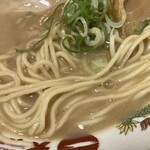 天下一品 - 麺アップ