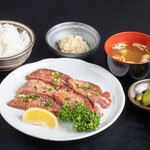 山形牛ステーキ＆焼肉 かかし - 