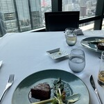 Fish Bank TOKYO - 眺めが良い窓際を用意してもらえました