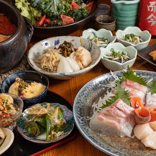 《飲み放題付き》名物揃いの7,700円コースや贅沢なコース