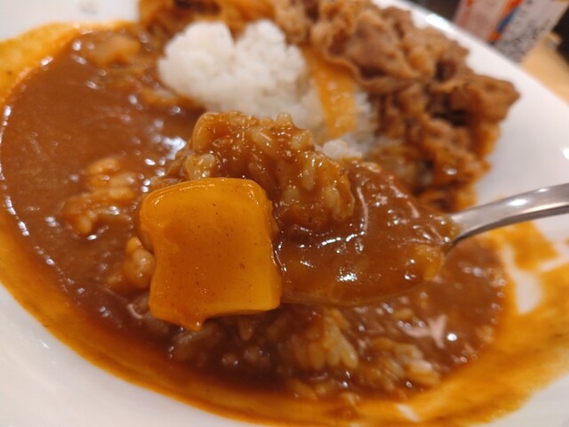 すき家 348号山形南館店 - 山形（牛丼）の写真