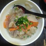 宇奈とと - 牛スジ煮込み