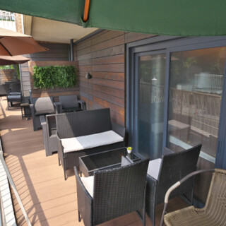 お洒落で可愛い木目調の空間◆観光中などにもお気軽にどうぞ