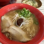小豆島ラーメンHISHIO 小豆島エンジェルロード店 - もろみが乗っています！シャキッとした麺^ ^