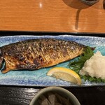 海鮮茶屋 一鮮 - 【2025.7.7(月)】本日の焼魚定食（サバの一夜干し）