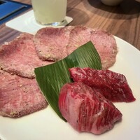 焼肉うしごろ 新宿三丁目店 - 