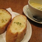Fukinotou - ガーリックトーストとパン