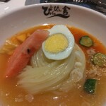 ぴょんぴょん舎 盛岡駅前店 - 盛岡冷麺　辛さは普通でいきました