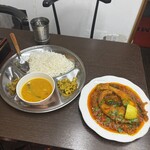 サルシーナハラルフーズ - 