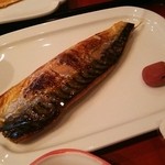 Kamado - 鯖の塩糀漬け　梅干