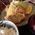 SHALLOW BEE - ラブアジフライ６枚入ってた♪