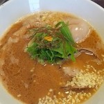 特製エビラーメン950円（埋もれてるけどチャーシュー3枚入ってます！）