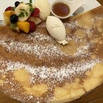 CREPERIE ALCYON TEA TABLE CAFE - 