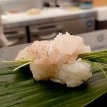 すし辰の立ち食い minamoa店 - 鯛の芽ネギ