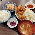 餃子とどて煮　うさぎ屋 - 