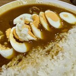 カリーハウス コロンボ - タマゴトッピング