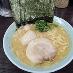 横浜家系ラーメン 魂心家 大阪なんば店 - 味玉ラーメン