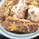 由す美 - カツの厚みは薄め