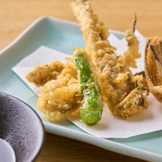 30年の豊かな経験を持つ店主が手掛ける海鮮料理などを堪能！