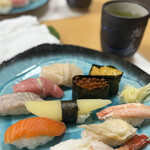 鮨まるやま - 特選小樽にぎり(10貫) ¥3,300