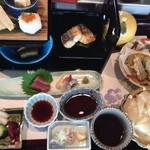 風月本店 - 相方の彩り御膳、けっこうな量ですよ