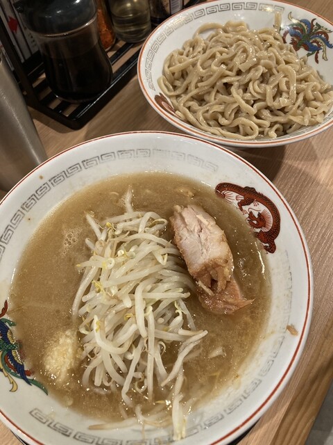 大阪二郎様 豚山 十三東口店 - 十三/ラーメン | 食べログ