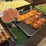 石窯パン工房 キャパトル 八幡店 - 