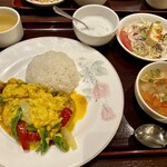 ジャスミン タイ - ソフトシェルクラブのカレー炒め ￥1,650（税込）