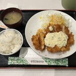 オリーブ・キッチン  - チキン南蛮950円