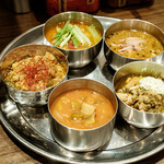 オイシイカレー - 5種盛り