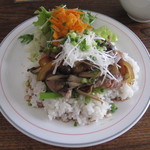 ミソラ食堂 - ランチメイン(牛ステーキ丼)