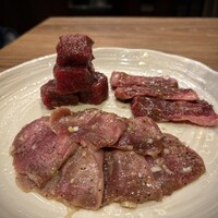 炭火焼肉ホルモン うしごろ 中目黒店 - 