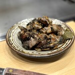 お好み焼き しみづ - ボードメニューから「宮崎風 鶏モモ焼き」990円
      
      レギュラーメニューに「和歌山産 鶏モモ塩焼き」もある