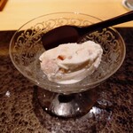 鮨 しみず - 白桃のアイス